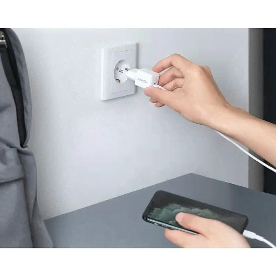 Anker PowerPort 3 Nano White-2